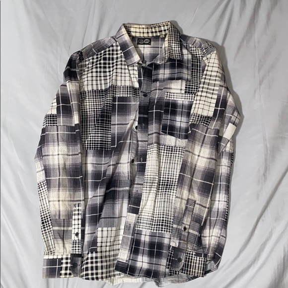 Button down shirt - Picture 2 of 3